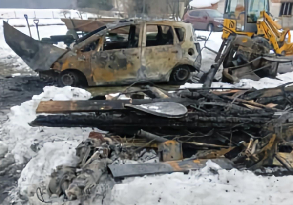 Pożar zniszczył sprzęt i samochód. Trwa zbiórka pieniędzy dla rodziny z Łukawca