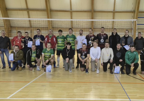 Siatkówka: XV Turniej o Puchar Wójta Gminy Stary Dzików. Triumf Czarnych Oleszyce