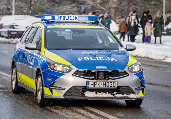 Nowe prawo drogowe już obowiązuje. Surowe kary za wyścigi, brawurę i łamanie zakazów