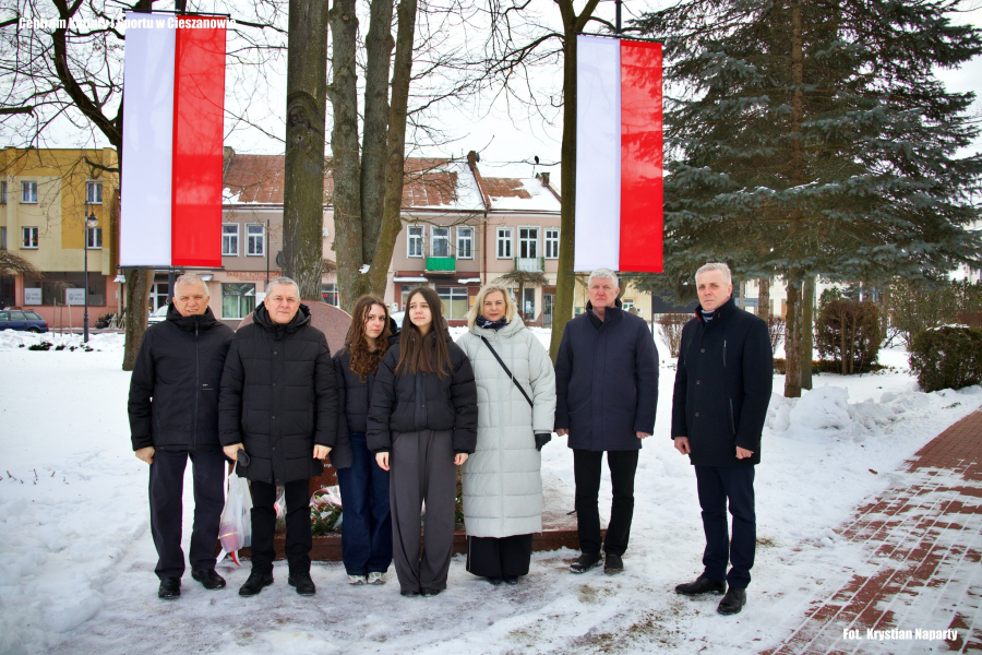 Pamięć o zesłańcach Sybiru. Cieszanów uczcił ofiary sowieckich represji [ZDJĘCIA]