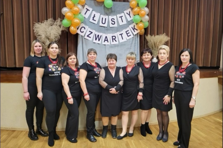 Pączki, oponki i biesiada. Tłusty Czwartek w Krowicy Samej [ZDJĘCIA]