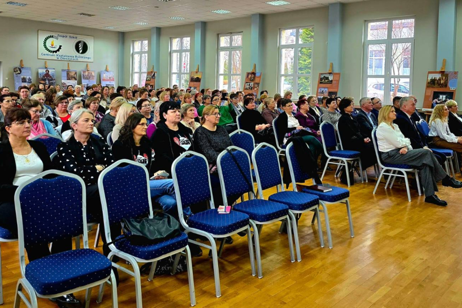 Nowe przepisy i wsparcie instytucjonalne – szkolenie dla KGW w Oleszycach