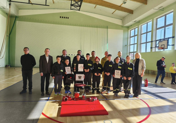 Debiut gminnych zawodów MDP. Młodzi strażacy rywalizowali w Lisich Jamach