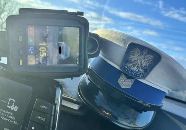 105 km/h przez Narol. 33-latek stracił prawo jazdy