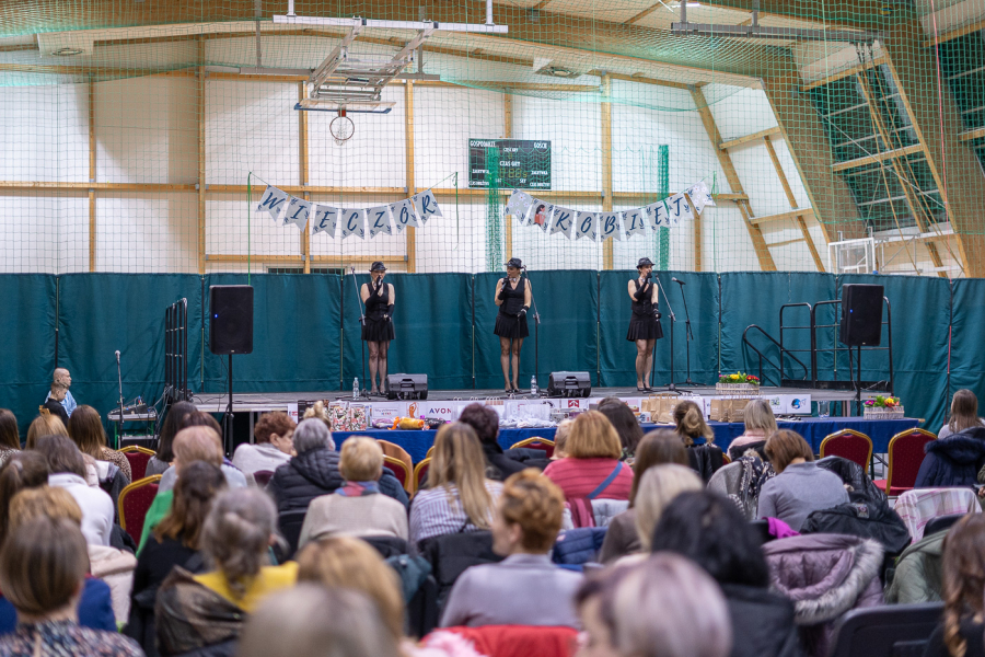 Wieczór Kobiet w Oleszycach. Koncert Jacka Kawalca i wiele atrakcji dla pań [ZAPOWIEDŹ]