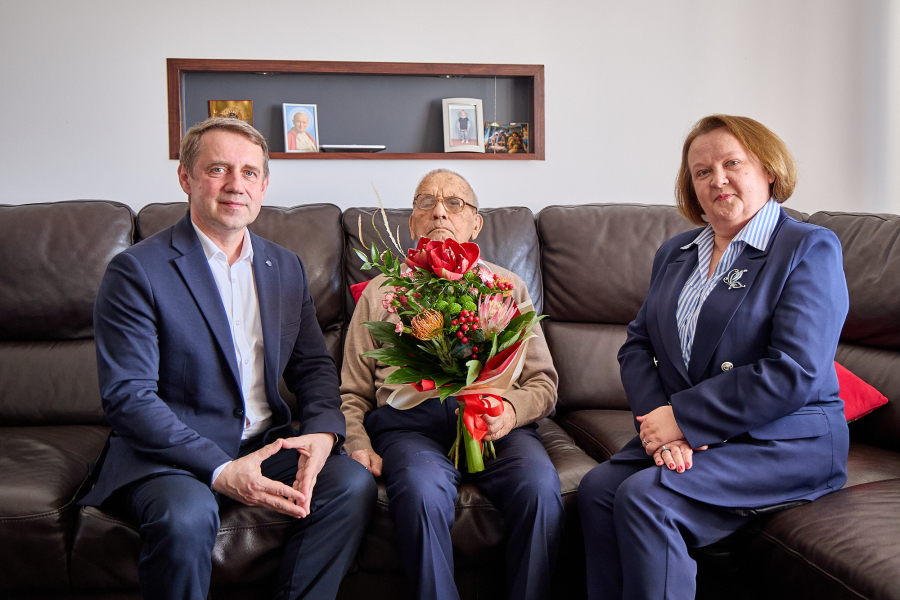 Pan Józef Szczupak skończył 107 lat! Niezwykły jubileusz w Gminie Horyniec-Zdrój [ZDJĘCIA]