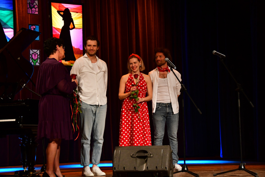 „Słodko-gorzki recital na dwa serca” w MDK w Lubaczowie ]ZDJĘCIA]