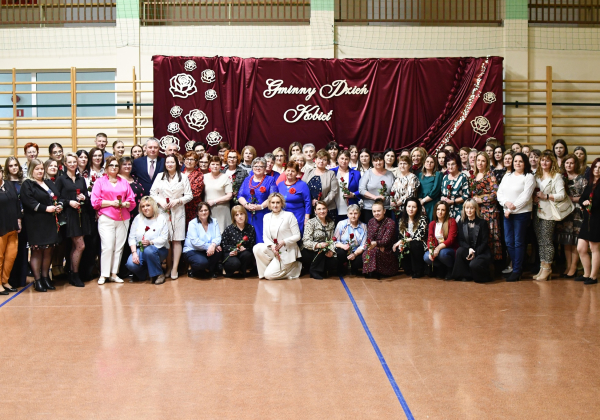 Mieszkanki gminy Wielkie Oczy świętowały Dzień Kobiet [FOTORELACJA]