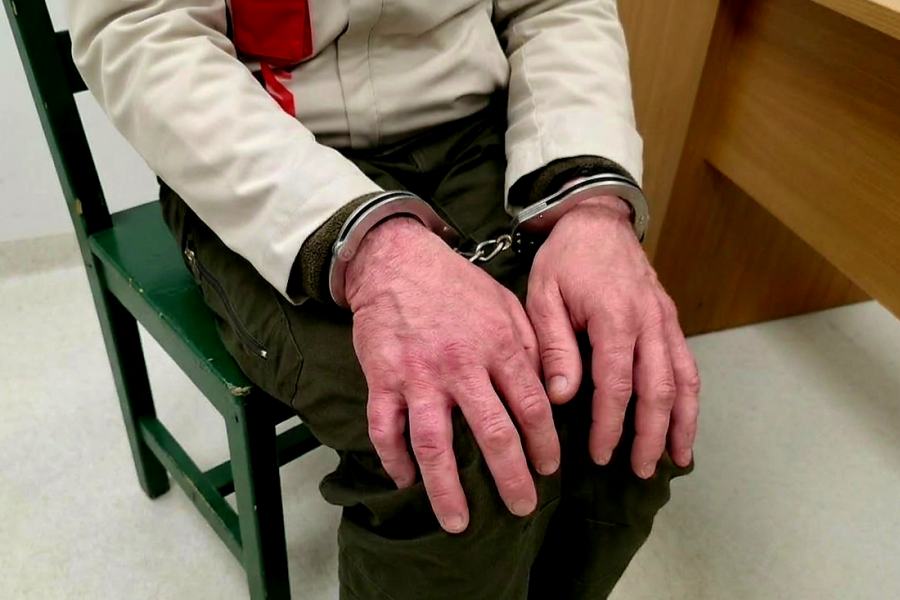 Poszukiwany listem gończym w rękach policji. 40-latek trafił do więzienia