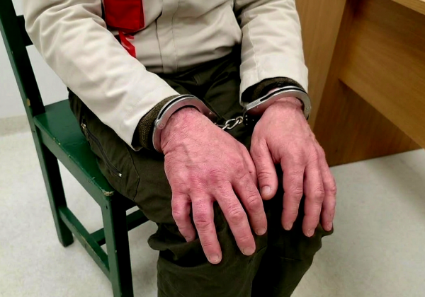 Poszukiwany listem gończym w rękach policji. 40-latek trafił do więzienia