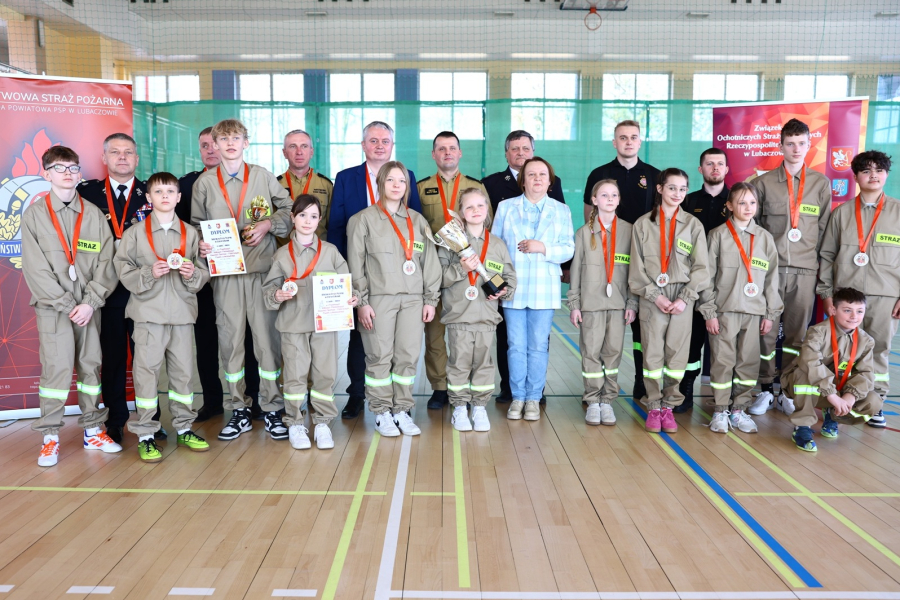 I Powiatowe Halowe Młodzieżowe Zawody Sportowo-Pożarnicze [ZDJĘCIA][WYNIKI]