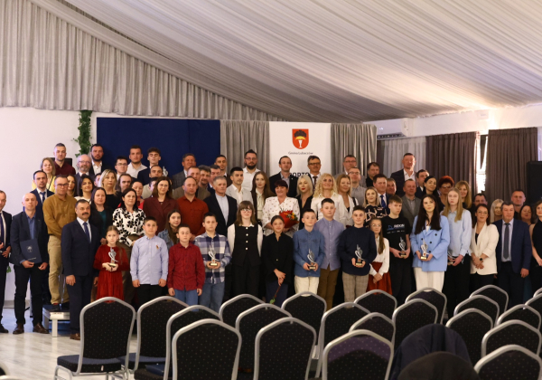 Najlepsi sportowcy wyróżnieni. Za nami Gala Sportu w Baszni Dolnej [ZDJĘCIA]