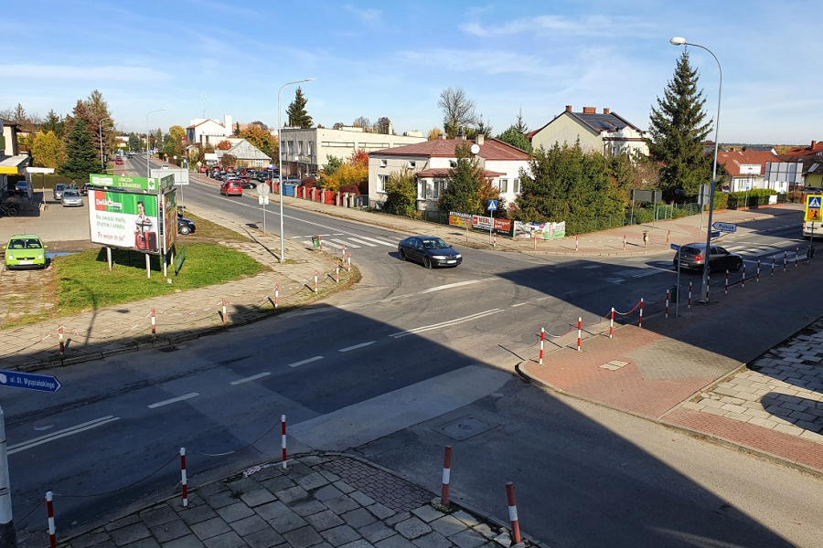 Najpierw remont, potem rondo? Co dalej ze skrzyżowaniem przy LO w Lubaczowie?
