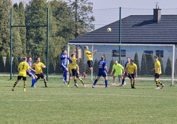 A klasa: Zdrój wygrywa hit, Gwiazda rozbija rywala. Dramat w meczu kolejki [WYNIKI]