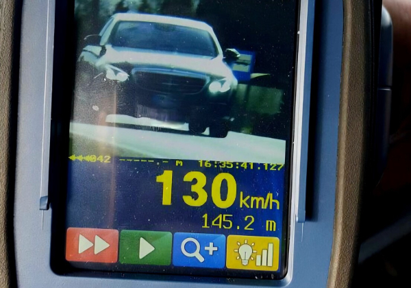 130 km/h w terenie zabudowanym! Cztery osoby straciły prawa jazdy