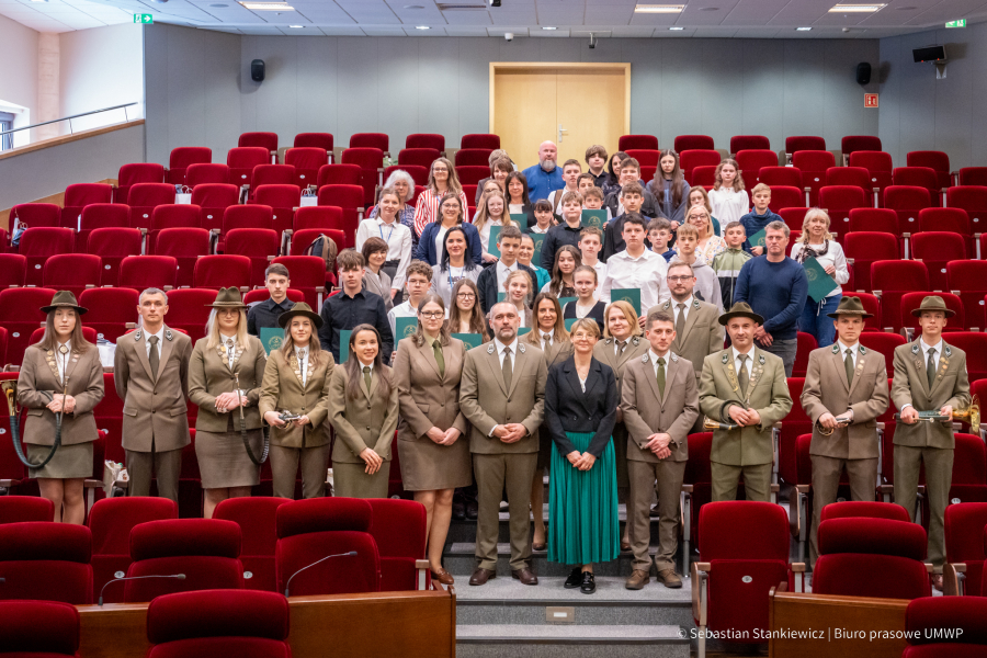 Ruda Różaniecka na podium! Duży sukces uczniów w konkursie o lasach