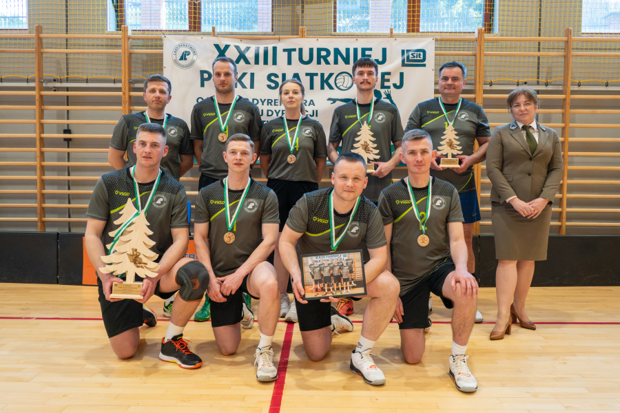 Leśnicy z Oleszyc najlepszymi siatkarzami na Podkarpaciu! [ZOBACZ ZDJĘCIA]