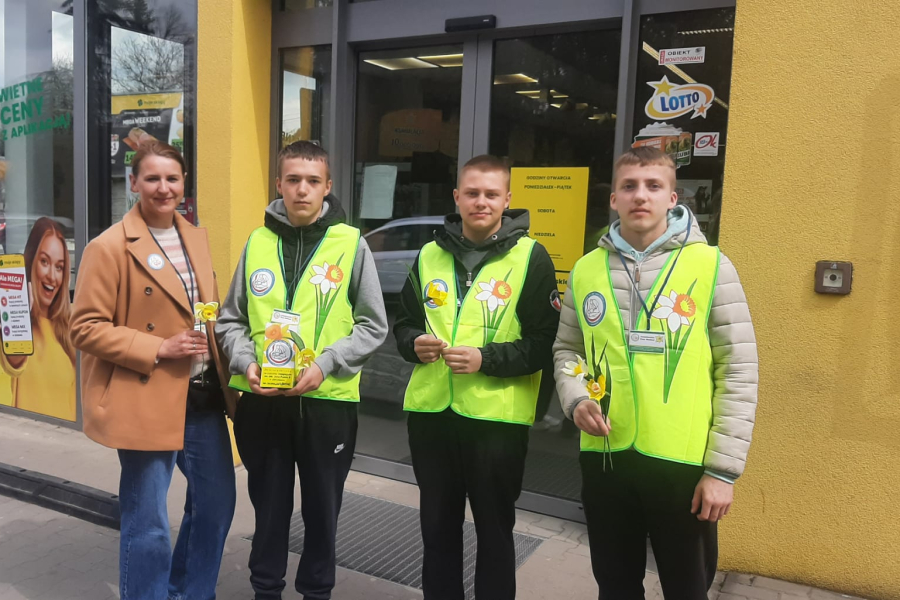 Pomagali, bo chcieli. Młodzież z Lubaczowa zebrała ponad 10 tys. zł dla hospicjum