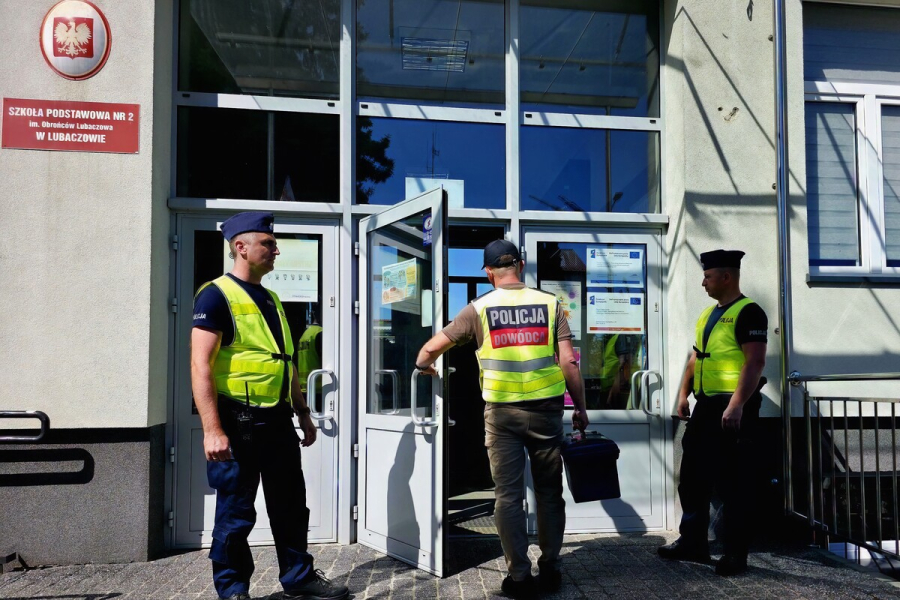 Ćwiczenia w SP nr 2 w Lubaczowie. Służby sprawdzały procedury ewakuacji