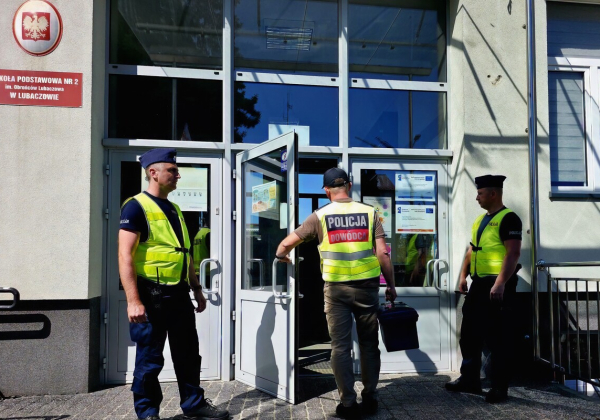 Ćwiczenia w SP nr 2 w Lubaczowie. Służby sprawdzały procedury ewakuacji