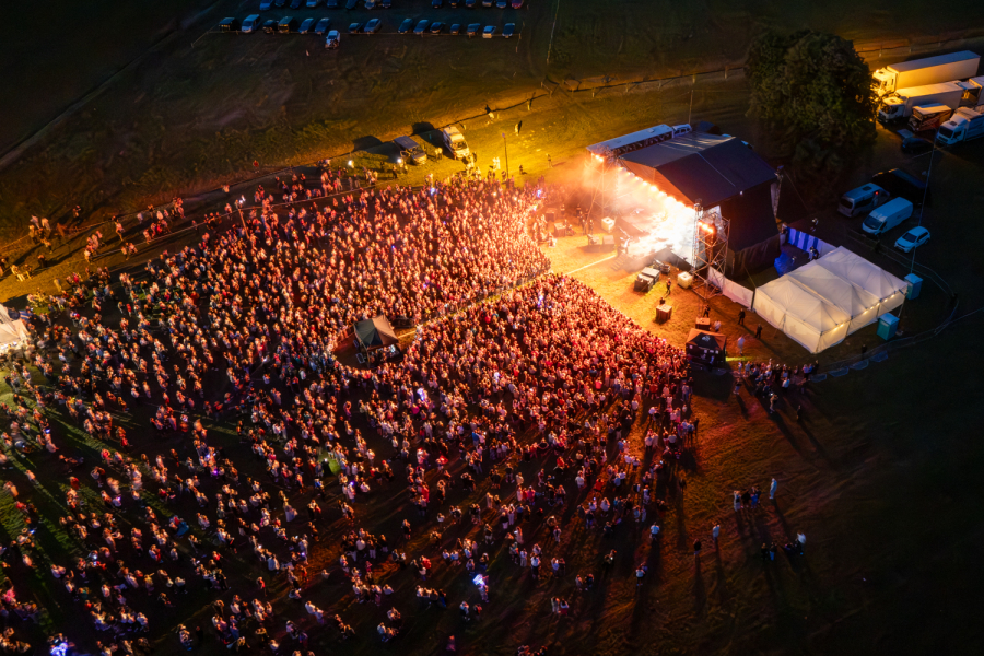 Kultowe przeboje zabrzmią w Baszni Dolnej. Znamy gwiazdę Festiwalu Dziedzictwa Kresów