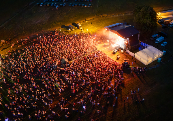 Kultowe przeboje zabrzmią w Baszni Dolnej. Znamy gwiazdę Festiwalu Dziedzictwa Kresów