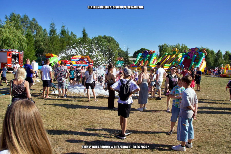 Dmuchane atrakcje, rodeo i pokazy OSP. Udany Dzień Rodziny w Cieszanowie [ZDJĘCIA]