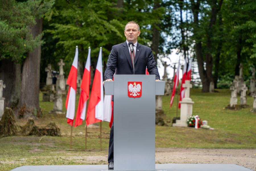 Prezydent Karol Nawrocki w Radrużu oddał hołd ofiarom OUN-UPA [NASZA FOTORELACJA]