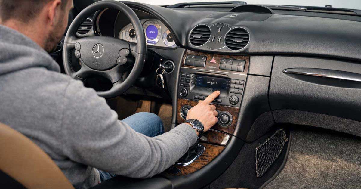 Mercedes CLK W209: modernizacja audio bez Bose i Harman