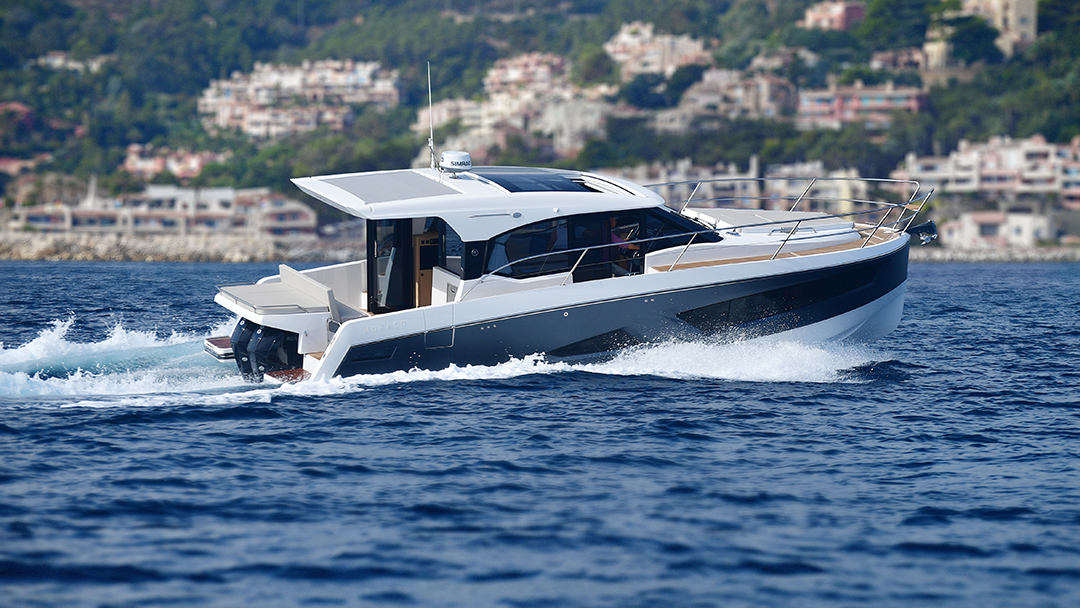 Parker Monaco 110 vs Parker Sorrento 100 -  porównanie luksusowych cruiserów