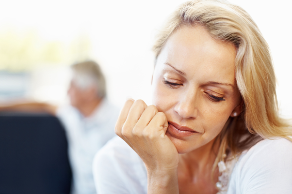 Pierwsze objawy menopauzy. Na co zwrócić uwagę?