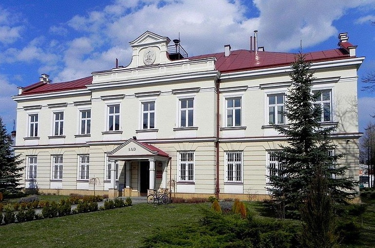 Sąd Rejonowy w Lubaczowie fot. wikipedia.org/kuba13, fotopolska.eu