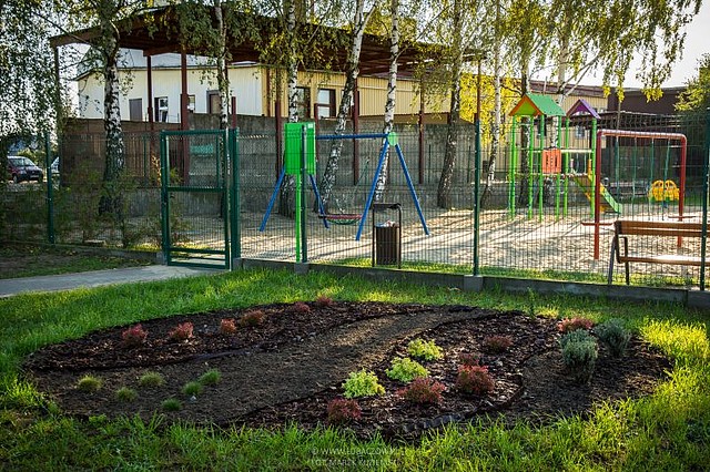 Skwerek po dewastacji fot. lubaczow.pl