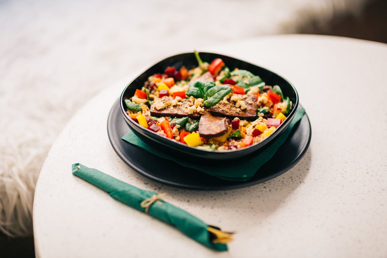 Co jeść po wieczornym treningu? Rola białka i zdrowego jedzenia po treningu